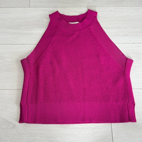 Aritzia Tops - Aritzia Wilfred Crevier Knit Halter Top Fuchsia Pink